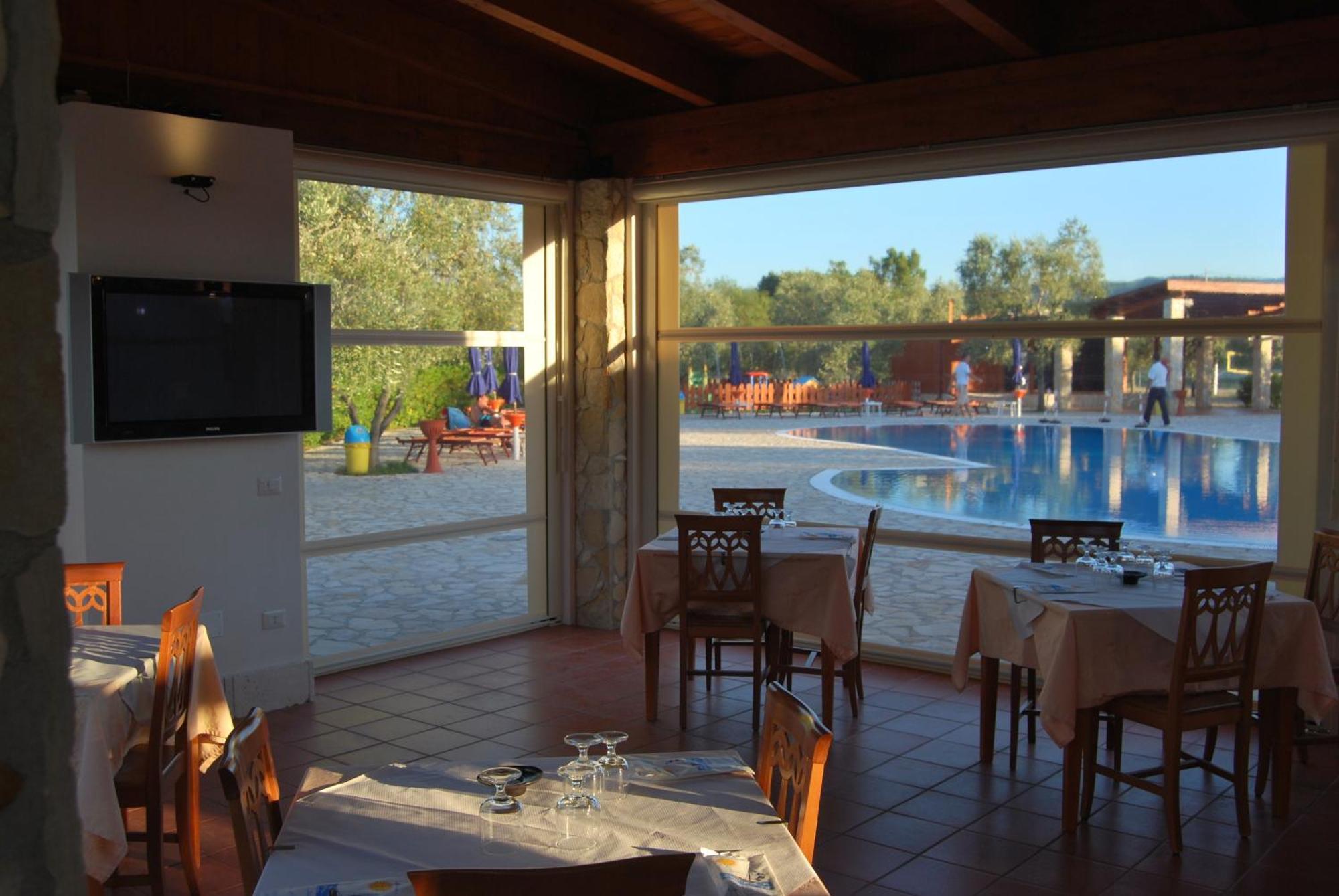 ויאסטה Santa Maria Villaggio Turistico מראה חיצוני תמונה
